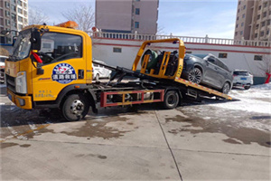 西湖区救援拖车费用怎么算